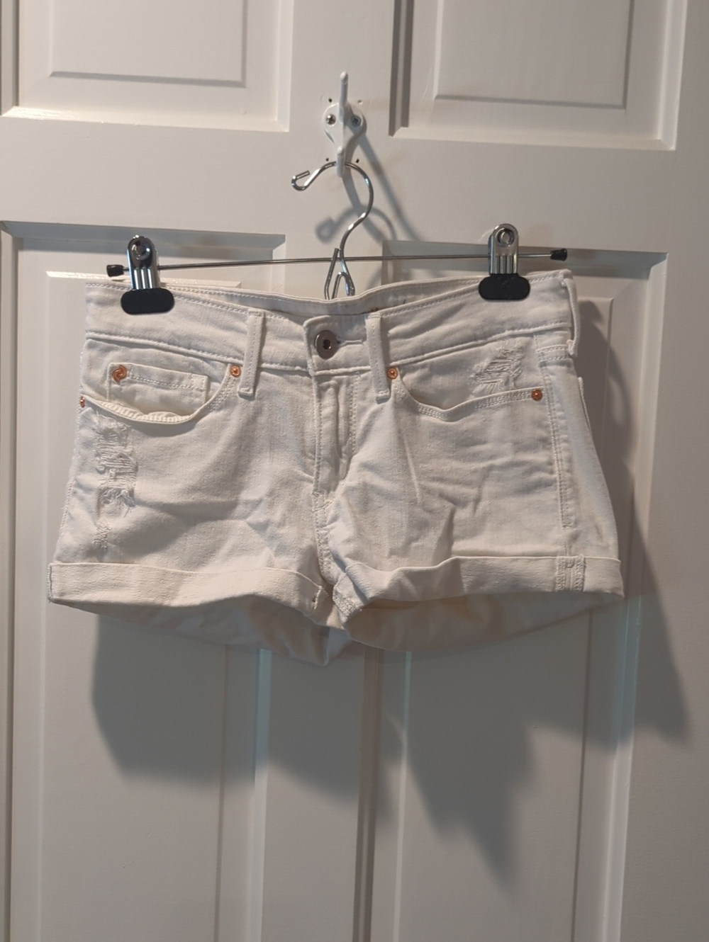 Denizen from Levi's White Rolled Hem Women's Jean Shorts